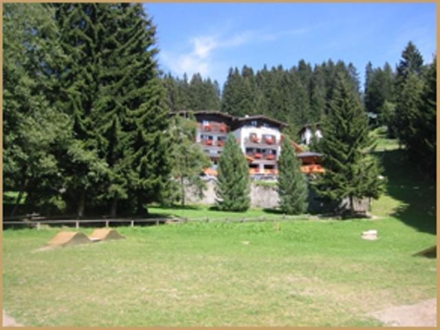 Hotel Touring Madonna di Campiglio Exterior photo